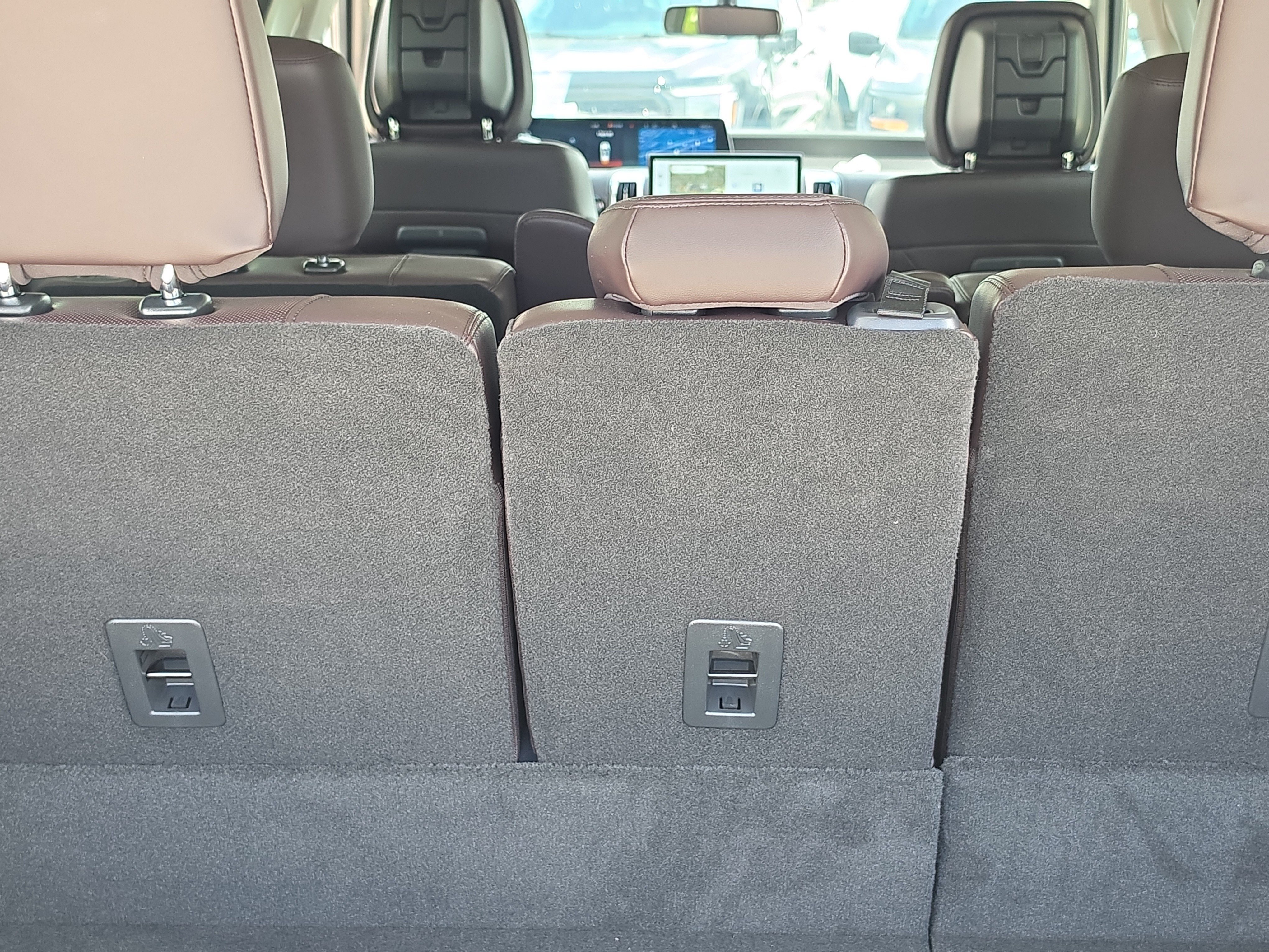 New 2027 Ford Expedition Platinum w/ Platinum Ultimate Package AWD/4WD image 7