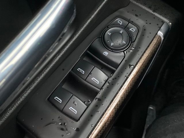 Used 2021 Chevrolet Silverado 2500 LT w/ Convenience Package image 12