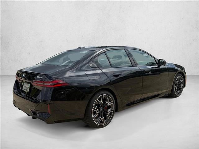 Used 2027 BMW 530i w/ M Sport Package RWD image 2