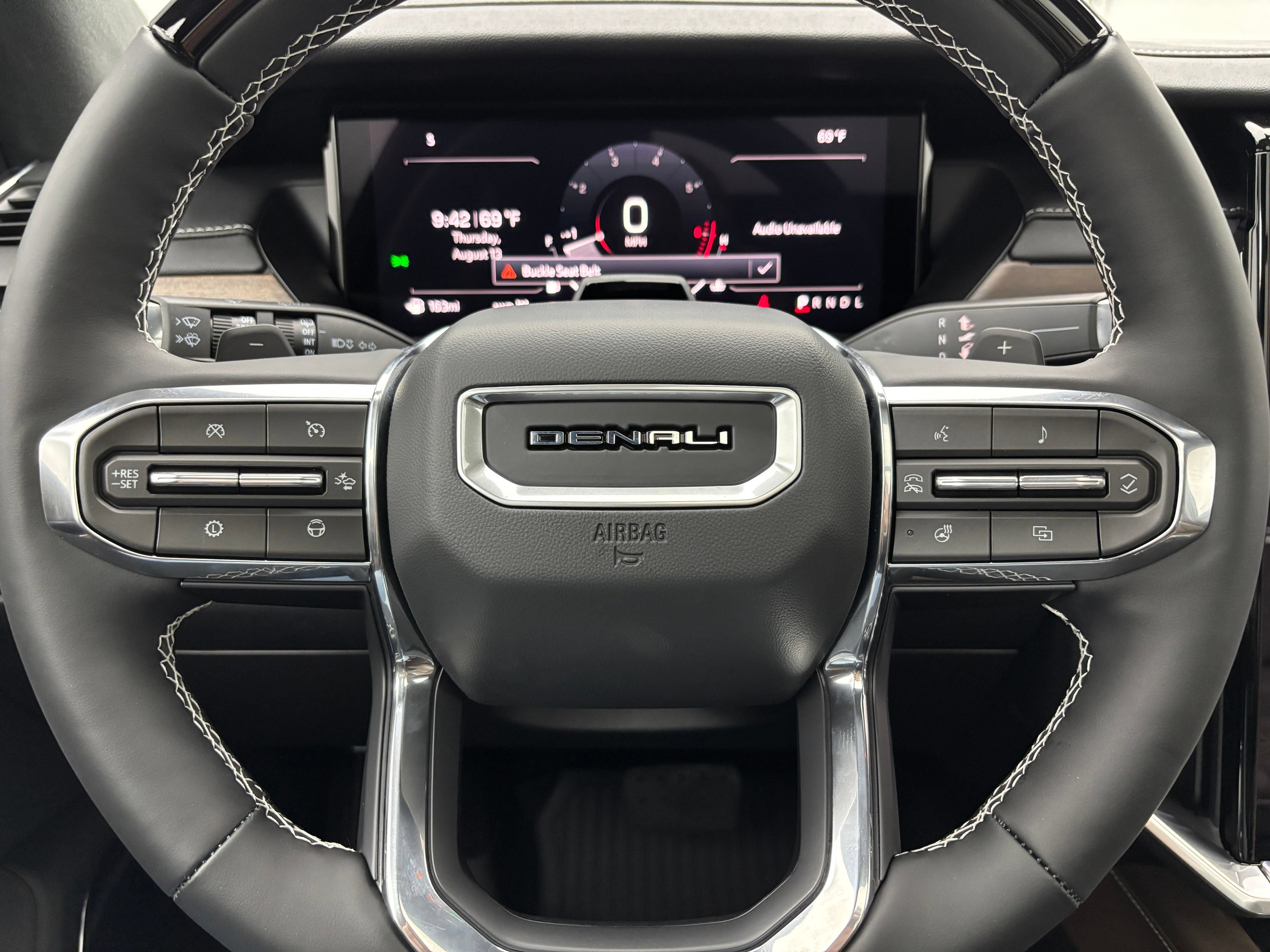 New 2027 GMC Acadia Denali Ultimate w/ LPO, Floor Liner Package AWD/4WD image 24