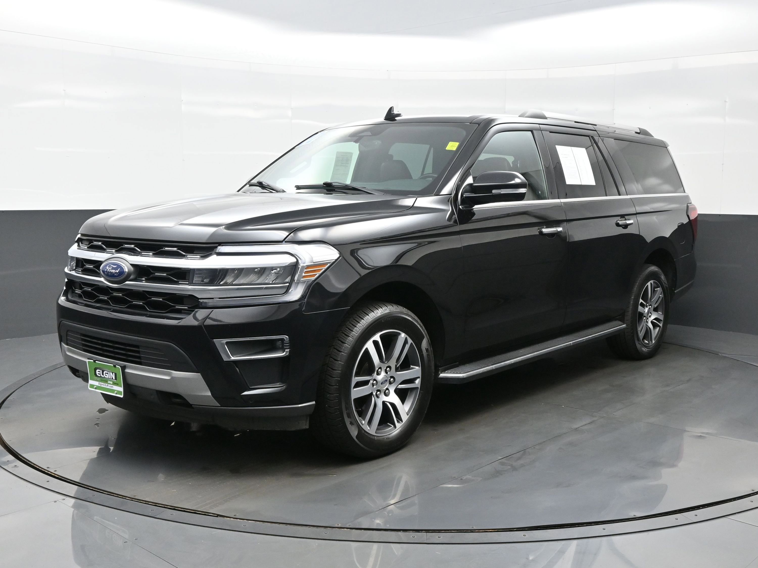 Used 2022 Ford Expedition Max Limited image 2