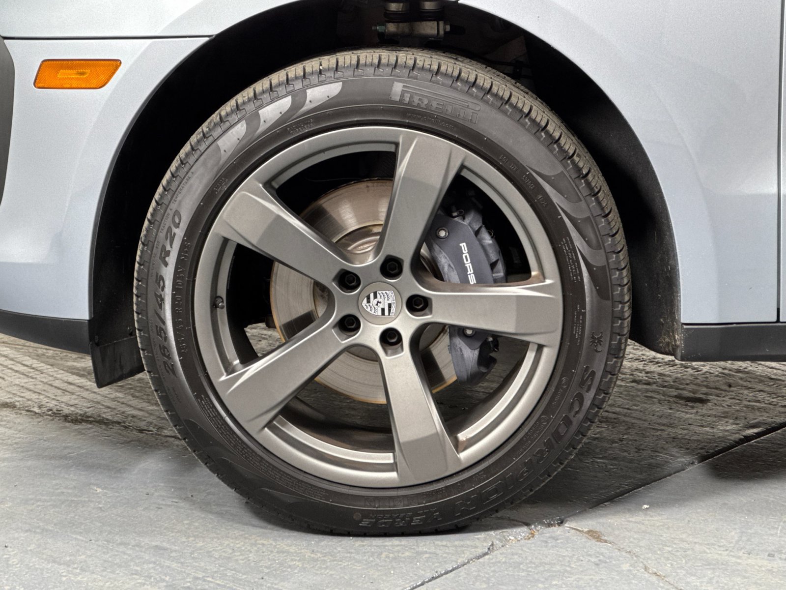 Certified 2026 Porsche Macan AWD/4WD image 32