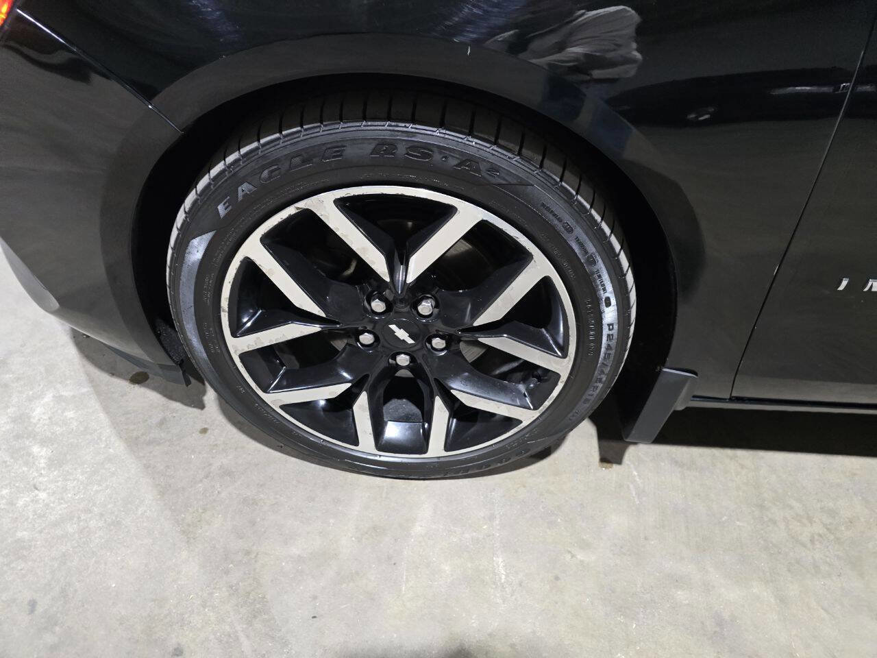 Used 2015 Chevrolet Impala LT image 23