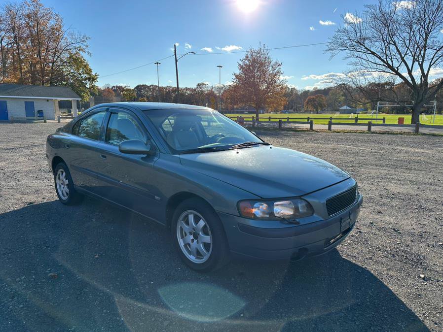 Used 2002 Volvo S60 2.4T AWD/4WD image 2