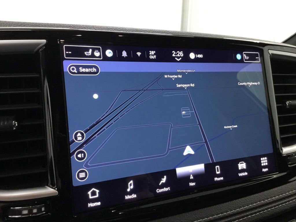 Used 2025 Chrysler Pacifica Limited image 25