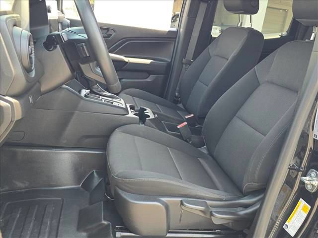Used 2023 Chevrolet Colorado W/T RWD image 16