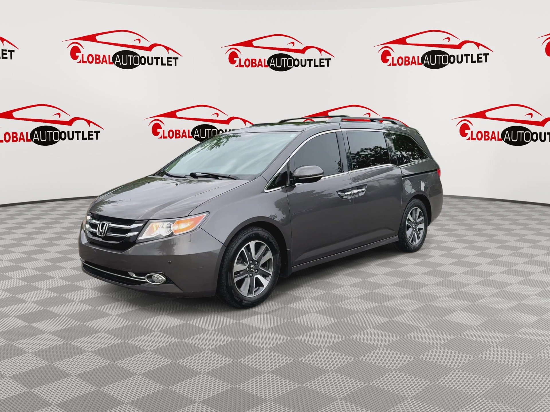 Used 2014 Honda Odyssey Touring image 4