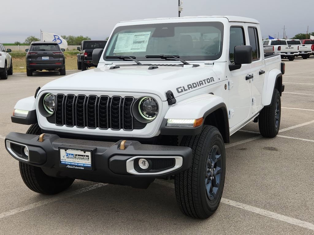 New 2026 Jeep Gladiator Sport AWD/4WD image 1