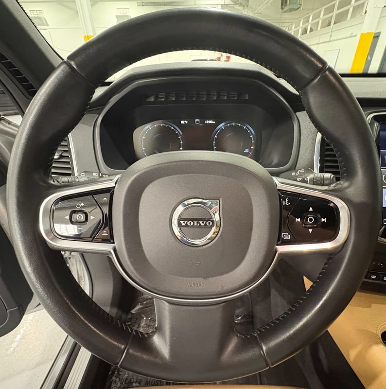 Used 2017 Volvo XC90 T6 Momentum w/ Vision Package AWD/4WD image 12