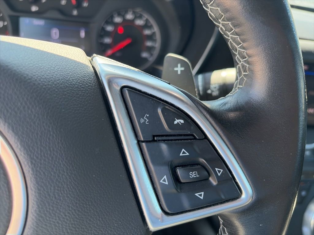 Used 2020 Chevrolet Camaro LT image 16