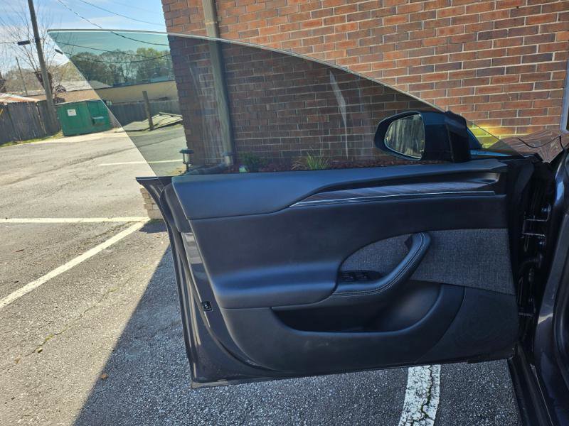 Used 2022 Tesla Model S AWD image 33