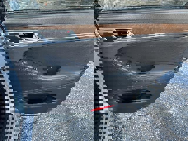 Used 2015 Hyundai Genesis 3.8 w/ Option Group 04 image 14