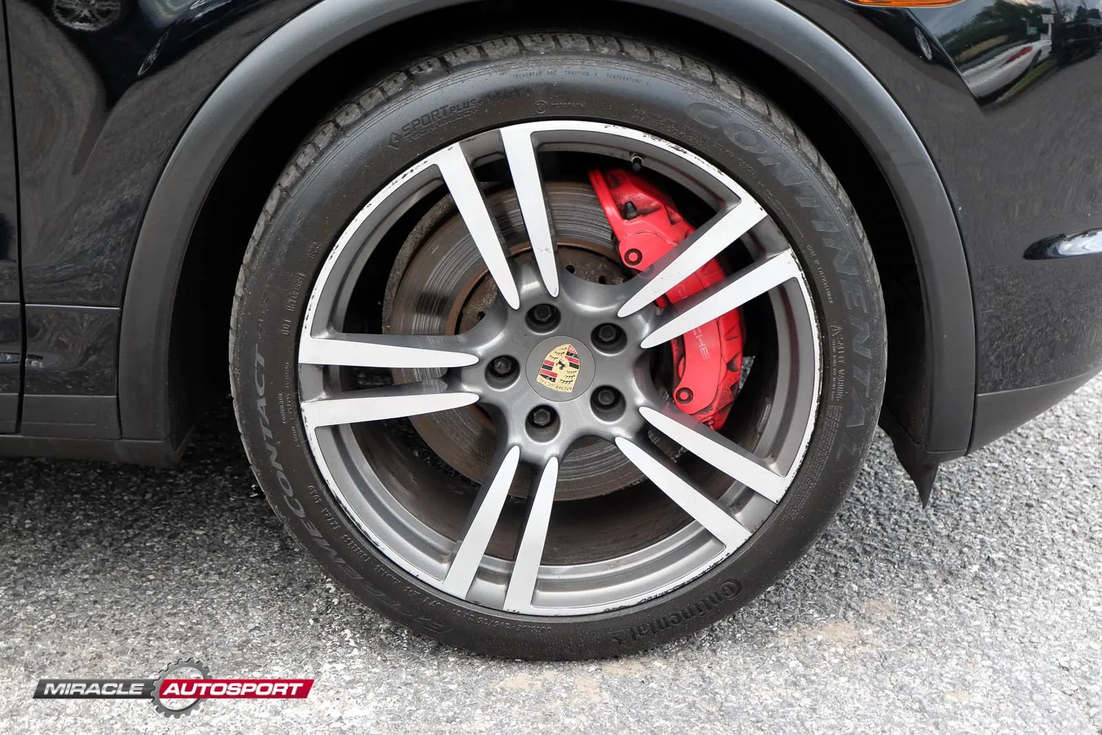 Used 2014 Porsche Cayenne Turbo AWD/4WD image 10