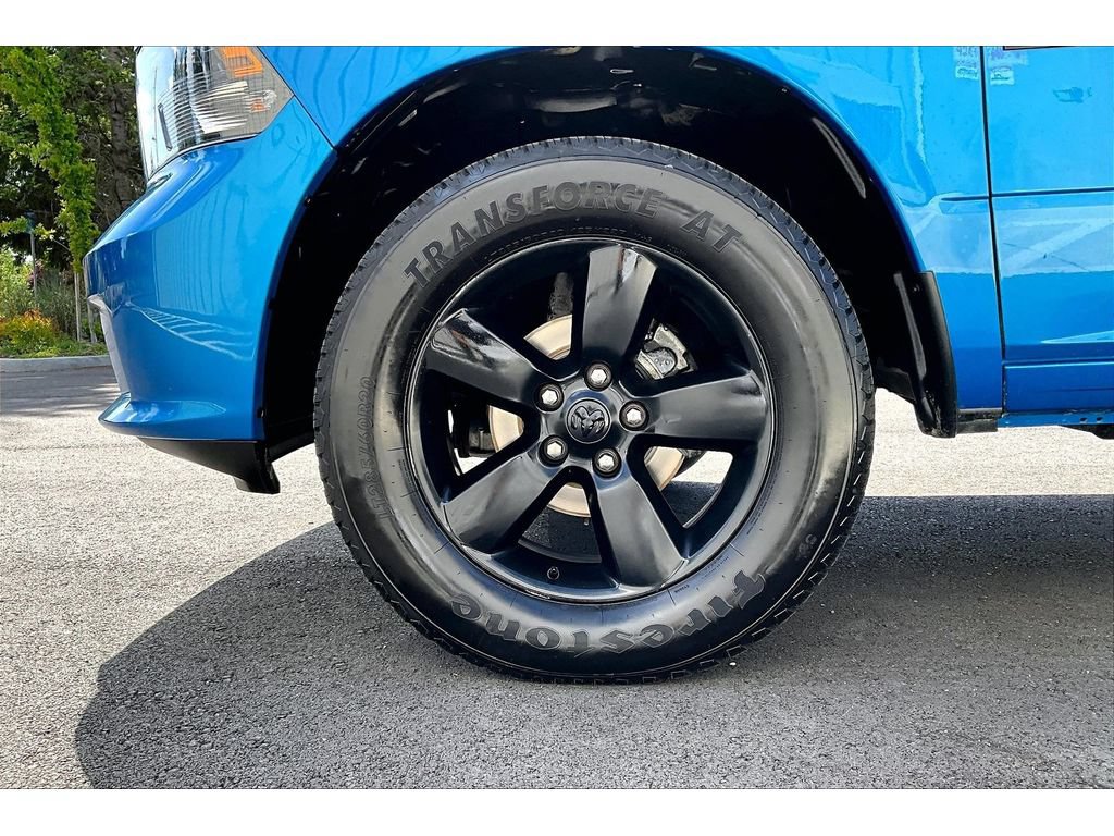 Used 2019 RAM 1500 Express w/ Hydro Blue Sport Package AWD/4WD image 9