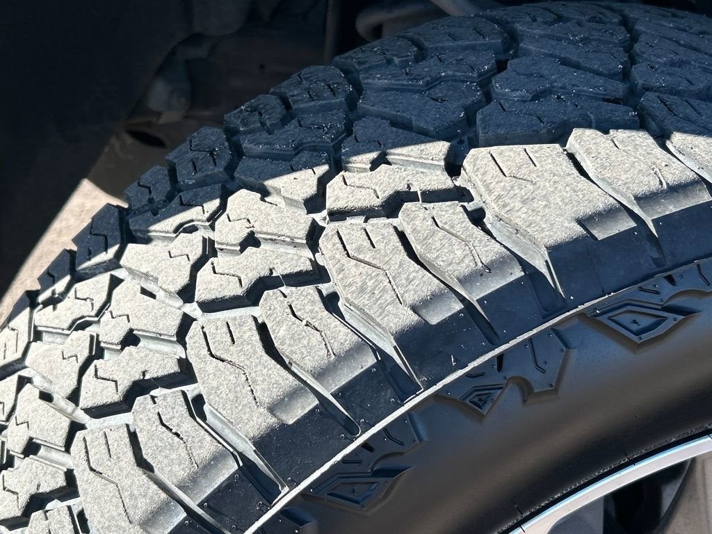 Used 2020 Chevrolet Silverado 1500 LT w/ Texas Edition image 29