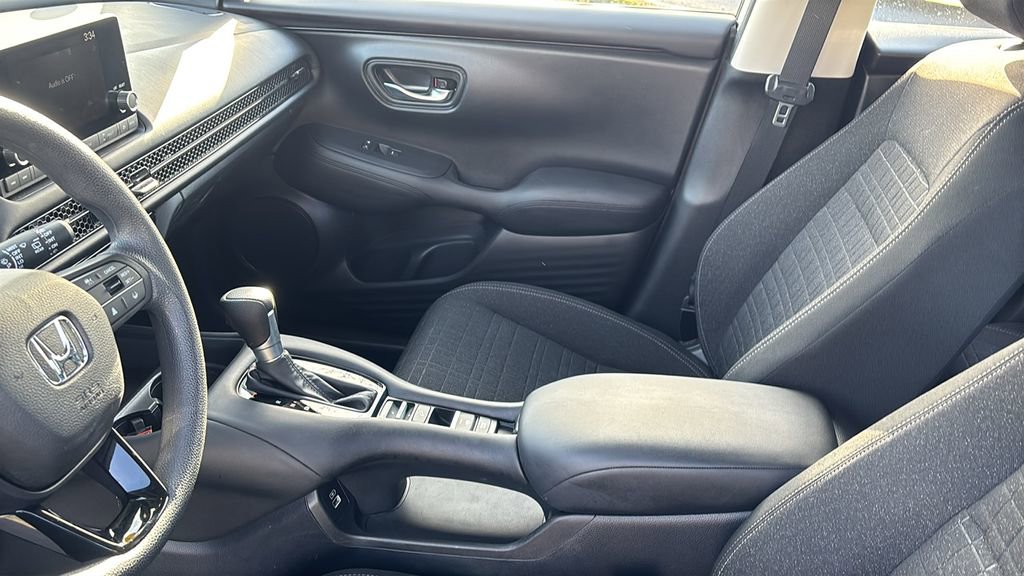 Certified 2023 Honda HR-V LX image 24