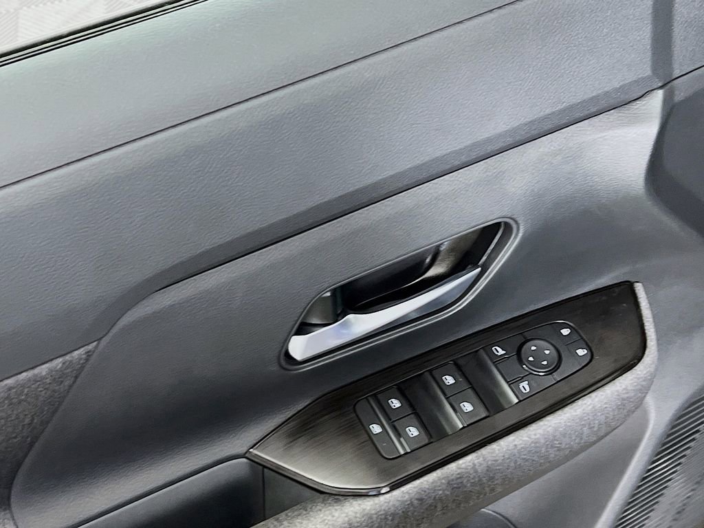 New 2026 Nissan Kicks SV AWD/4WD image 14
