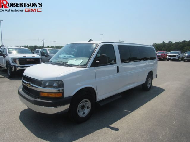 Certified 2023 Chevrolet Express 3500 LT w/ LT Preferred Equipment Group RWD image 1