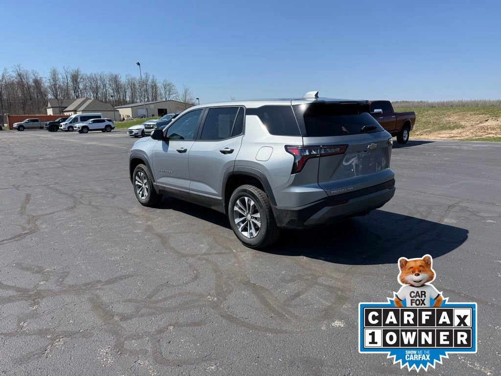 Used 2026 Chevrolet Equinox LT AWD/4WD image 2