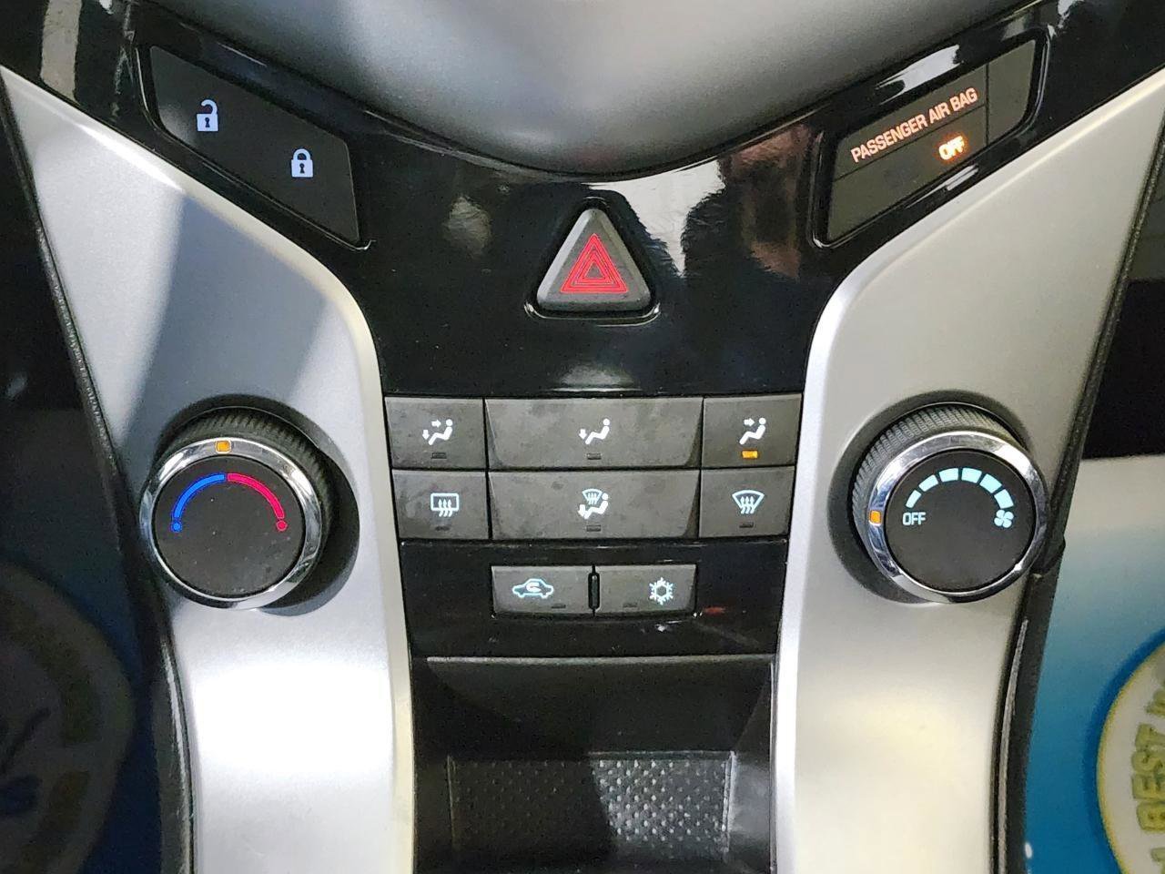 Used 2014 Chevrolet Cruze LT image 32