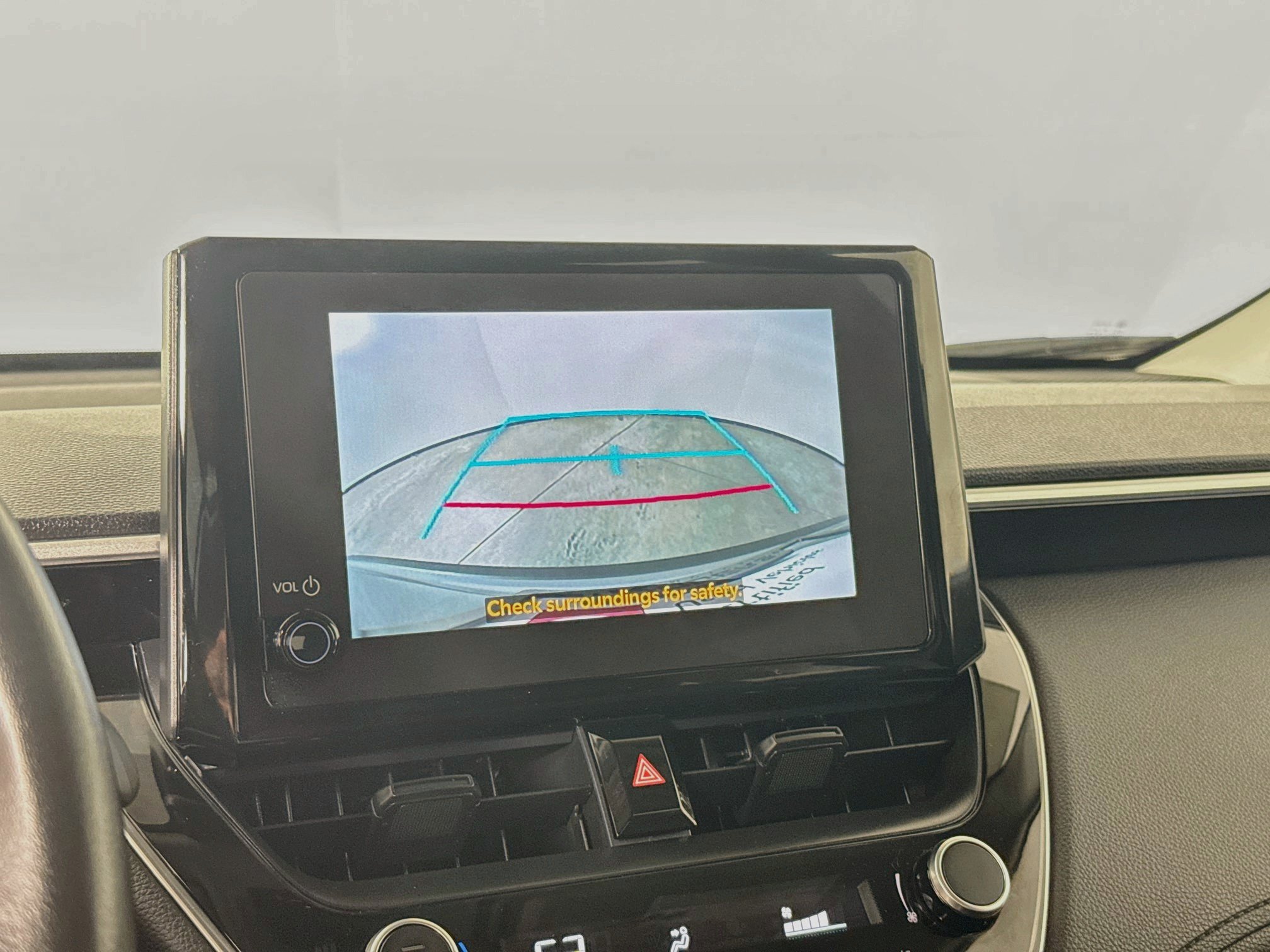 Certified 2025 Toyota Corolla Cross LE FWD image 15