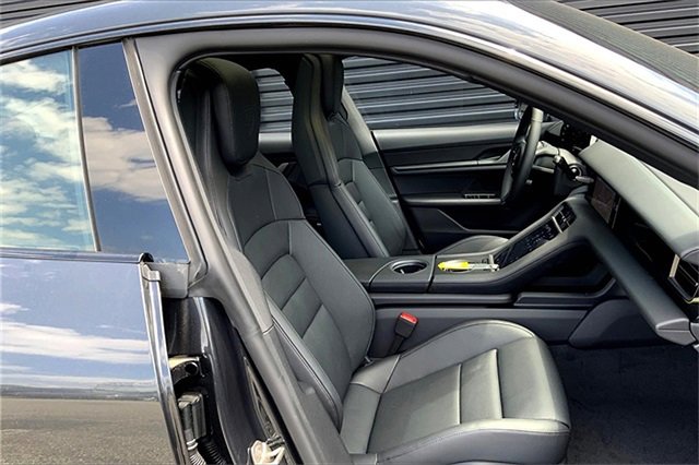 New 2025 Porsche Taycan image 24