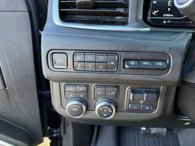 Used 2024 GMC Yukon XL Denali w/ Advanced Technology Package image 34