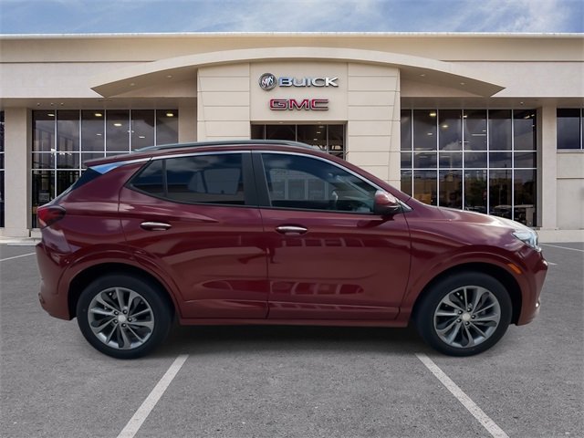 Used 2023 Buick Encore GX Select w/ Sport Touring Package image 16