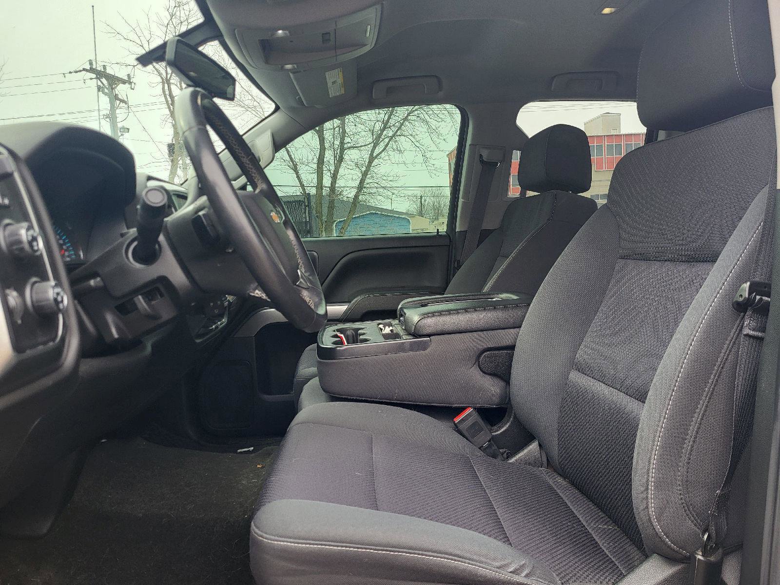 Used 2018 Chevrolet Silverado 1500 LT w/ All Star Edition image 9