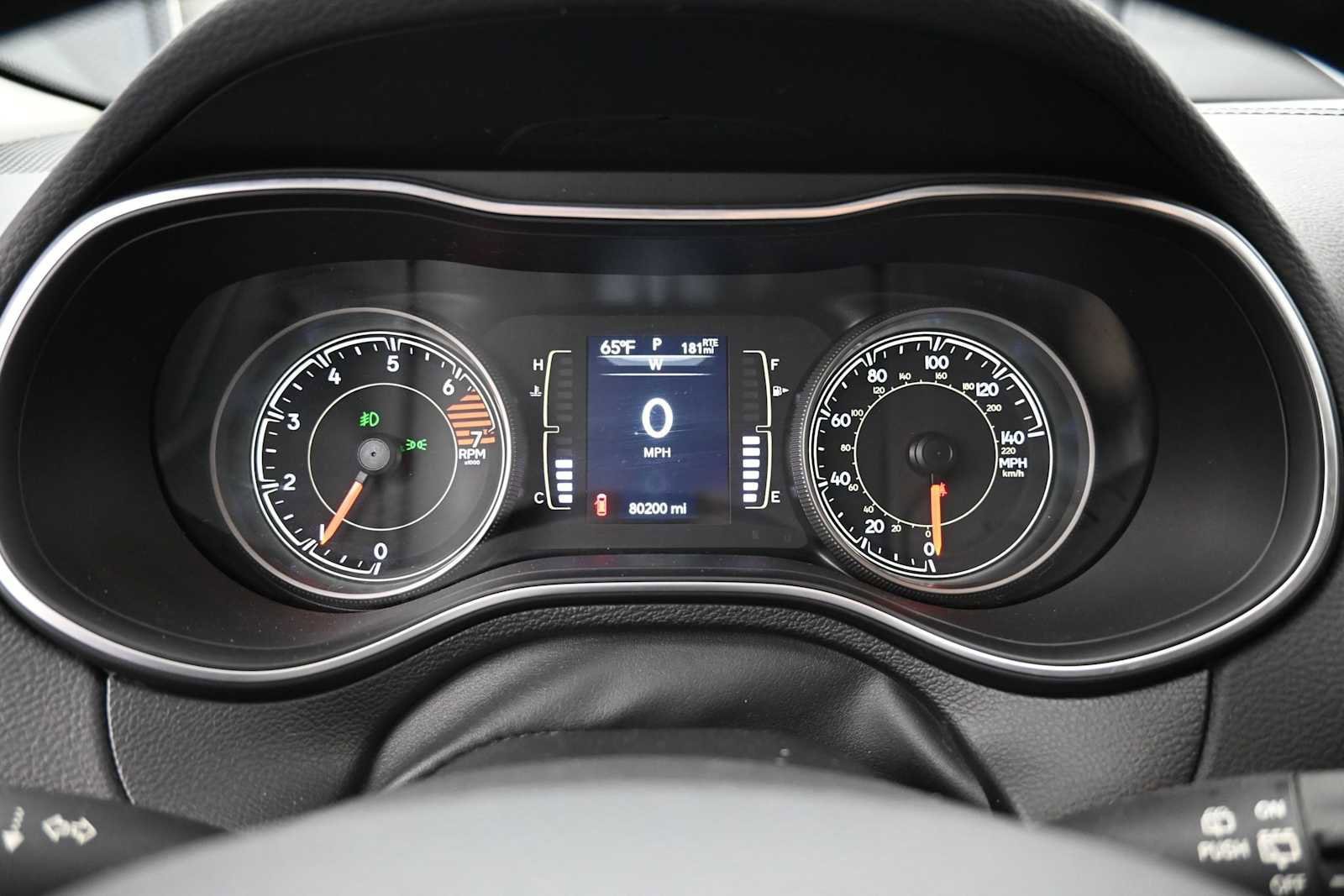 Used 2021 Jeep Cherokee Latitude Plus AWD/4WD image 7