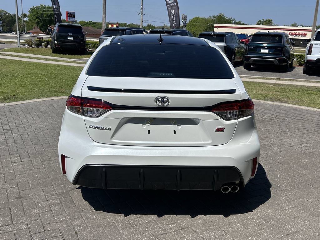 Used 2026 Toyota Corolla SE w/ SE Package FWD image 5