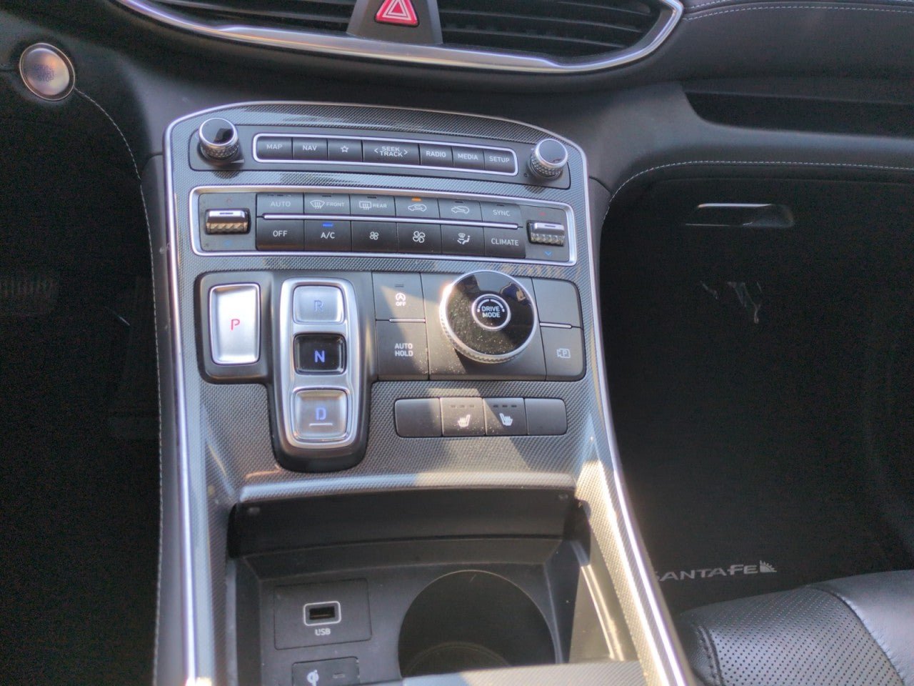 Used 2021 Hyundai Santa Fe SEL w/ Convenience + Premium Package FWD image 22