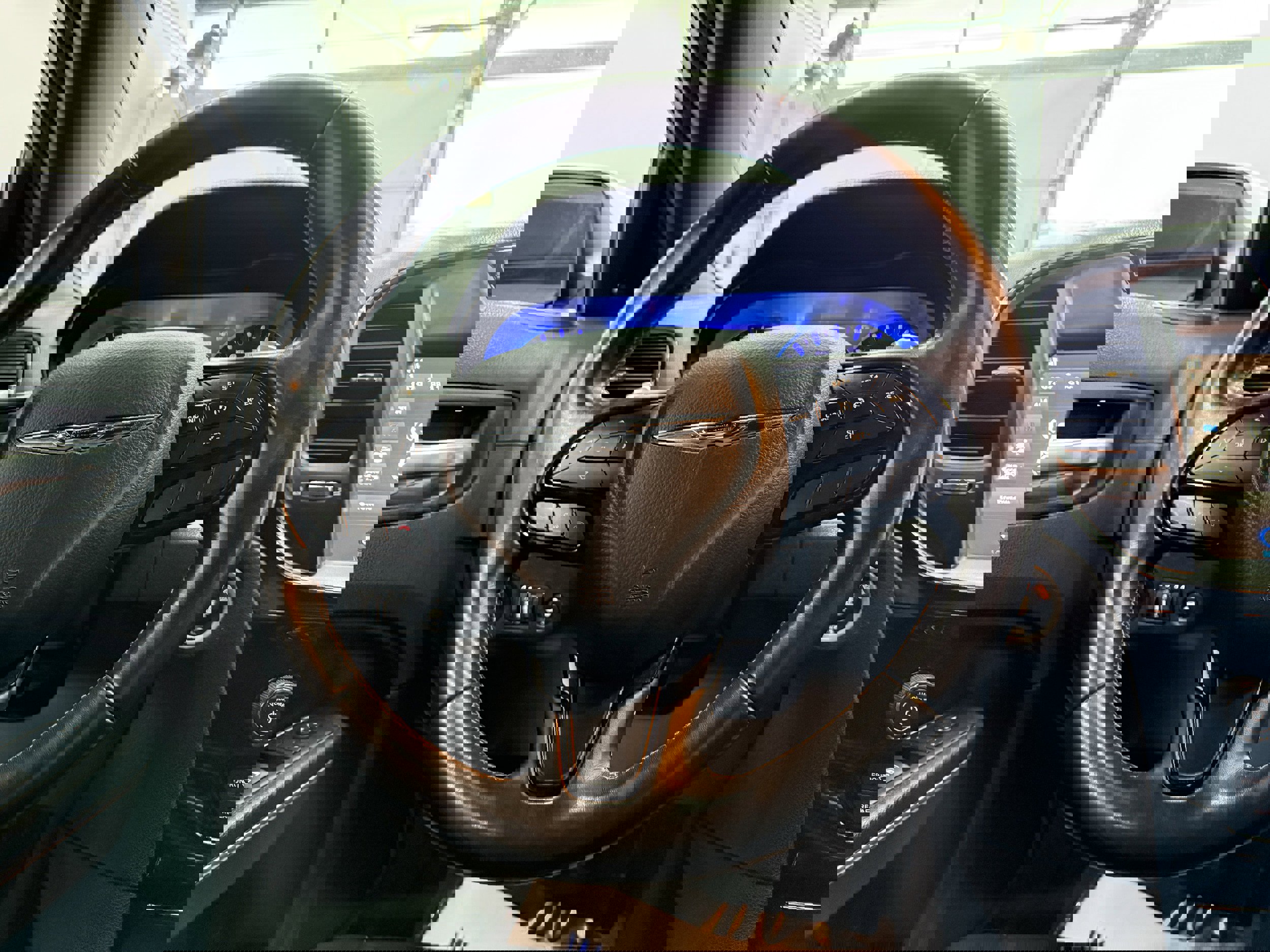 Used 2018 Chrysler 300 S image 13