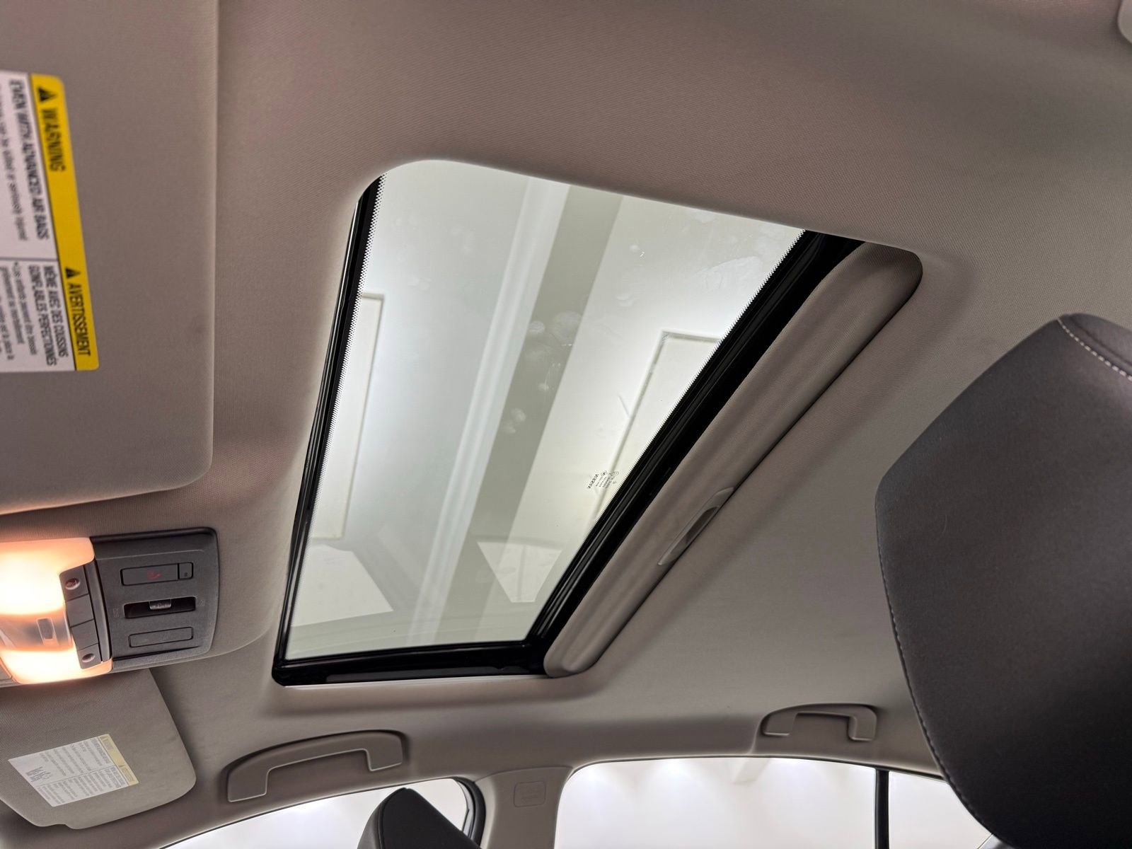 Used 2024 Nissan Altima 2.5 SV w/ SV Premium Package image 18