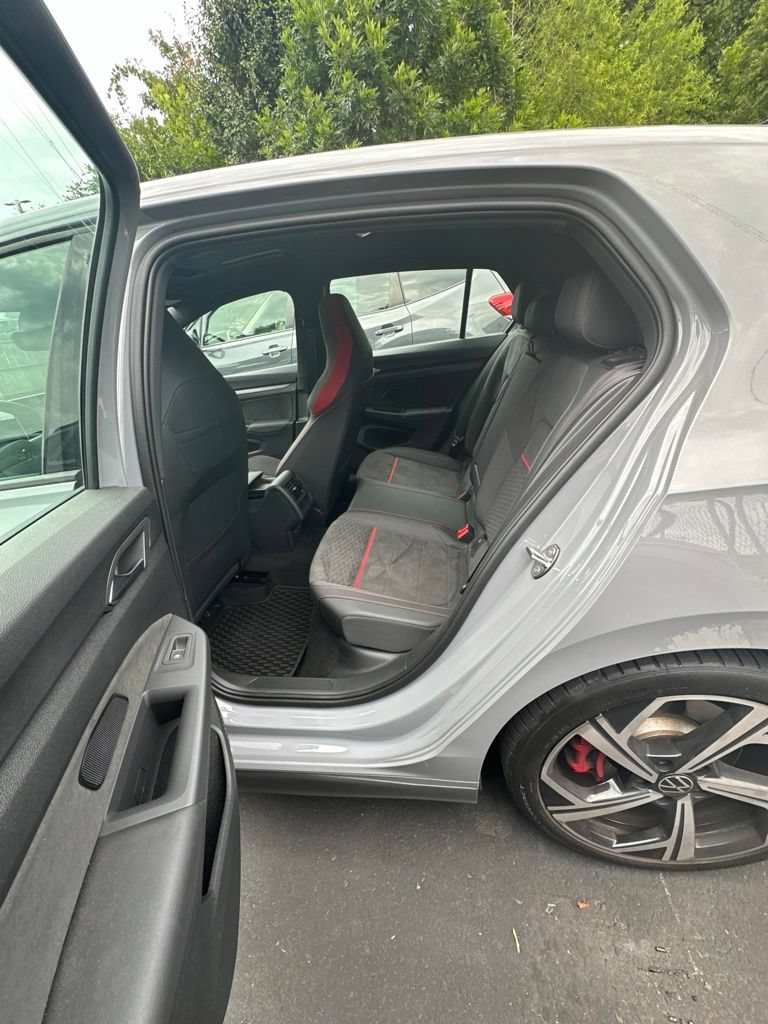 Used 2025 Volkswagen GTI SE FWD image 8
