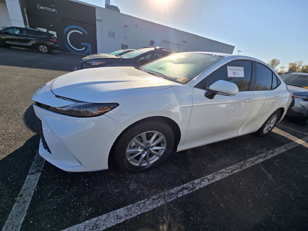 Certified 2025 Toyota Camry LE FWD image 5
