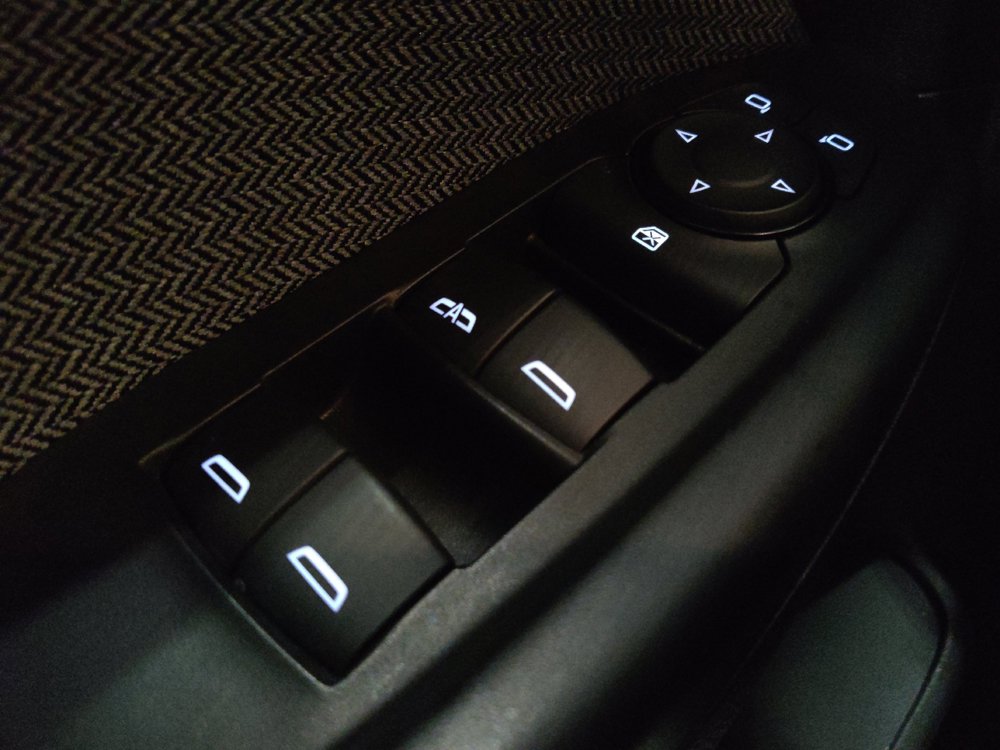 Used 2025 Chevrolet TrailBlazer LT AWD/4WD image 27
