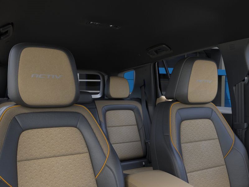 New 2025 Chevrolet Equinox ACTIV w/ Safety and Technology Package image 24