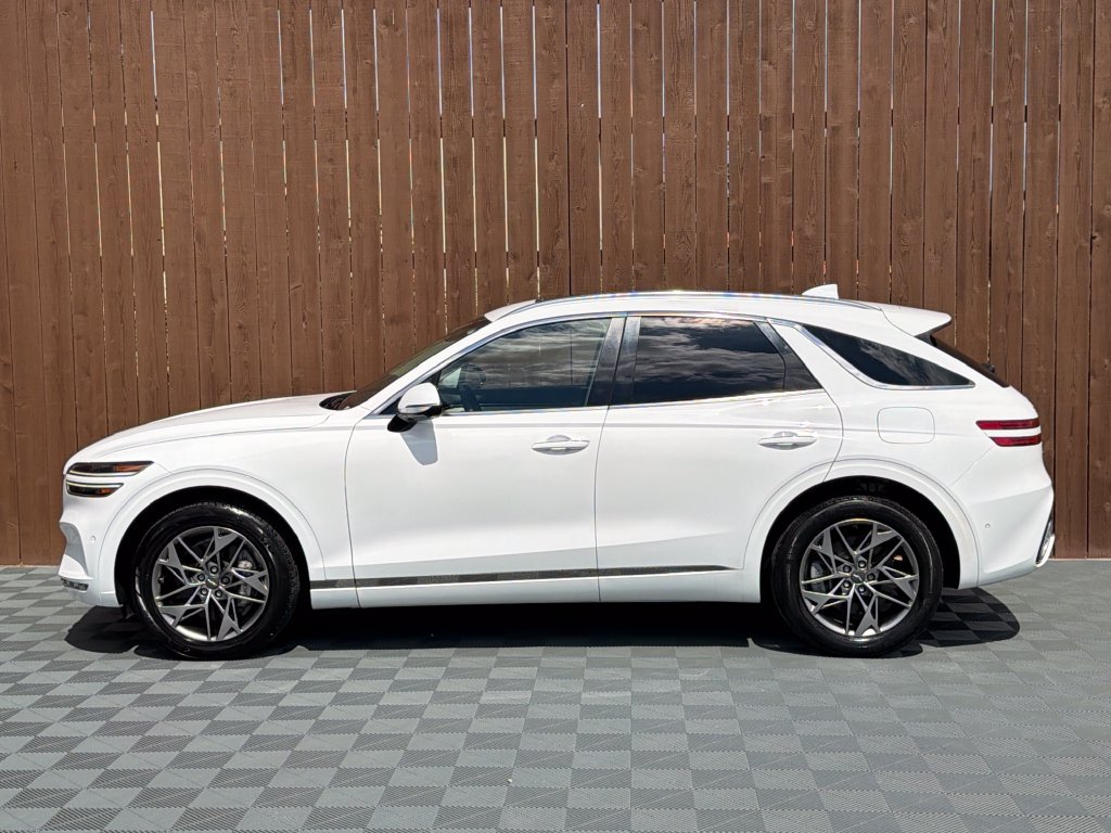 Used 2023 Genesis GV70 2.5T w/ Advanced Package AWD/4WD image 16