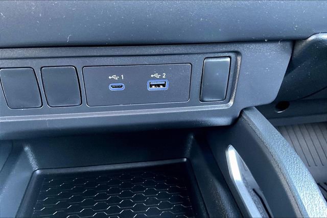 Used 2024 Nissan Frontier SV image 16