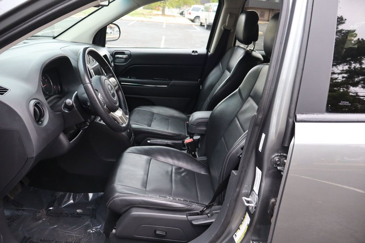 Used 2012 Jeep Compass Limited w/ Sun/Sound Group AWD/4WD image 19