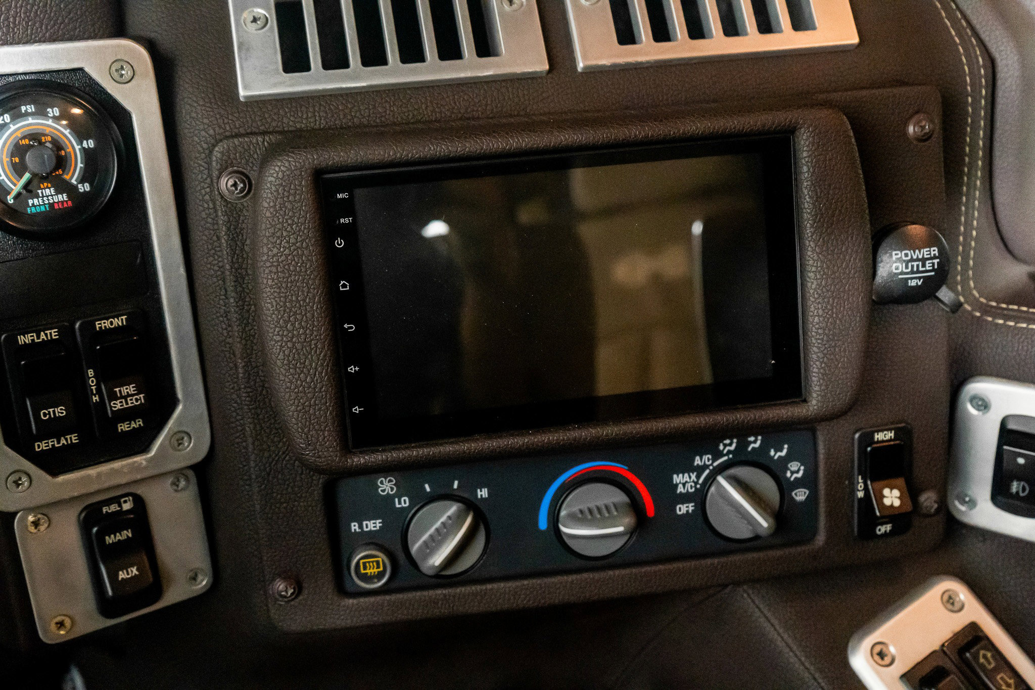 Used 2003 HUMMER H1 4-Door Wagon image 40