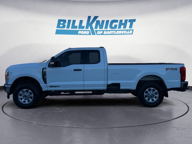 Used 2024 Ford F350 XLT AWD/4WD image 2