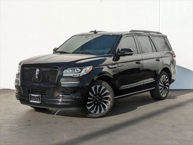 Used 2024 Lincoln Navigator Reserve image 1