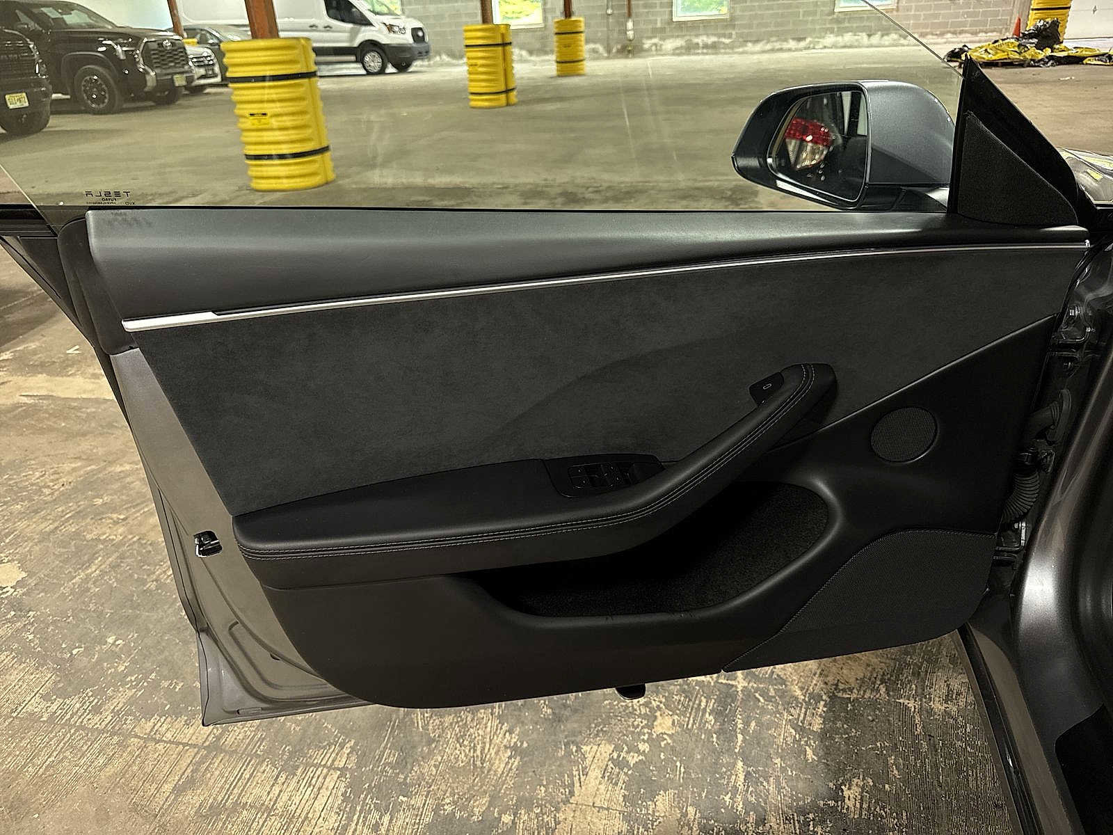Used 2025 Tesla Model 3 Long Range AWD/4WD image 32
