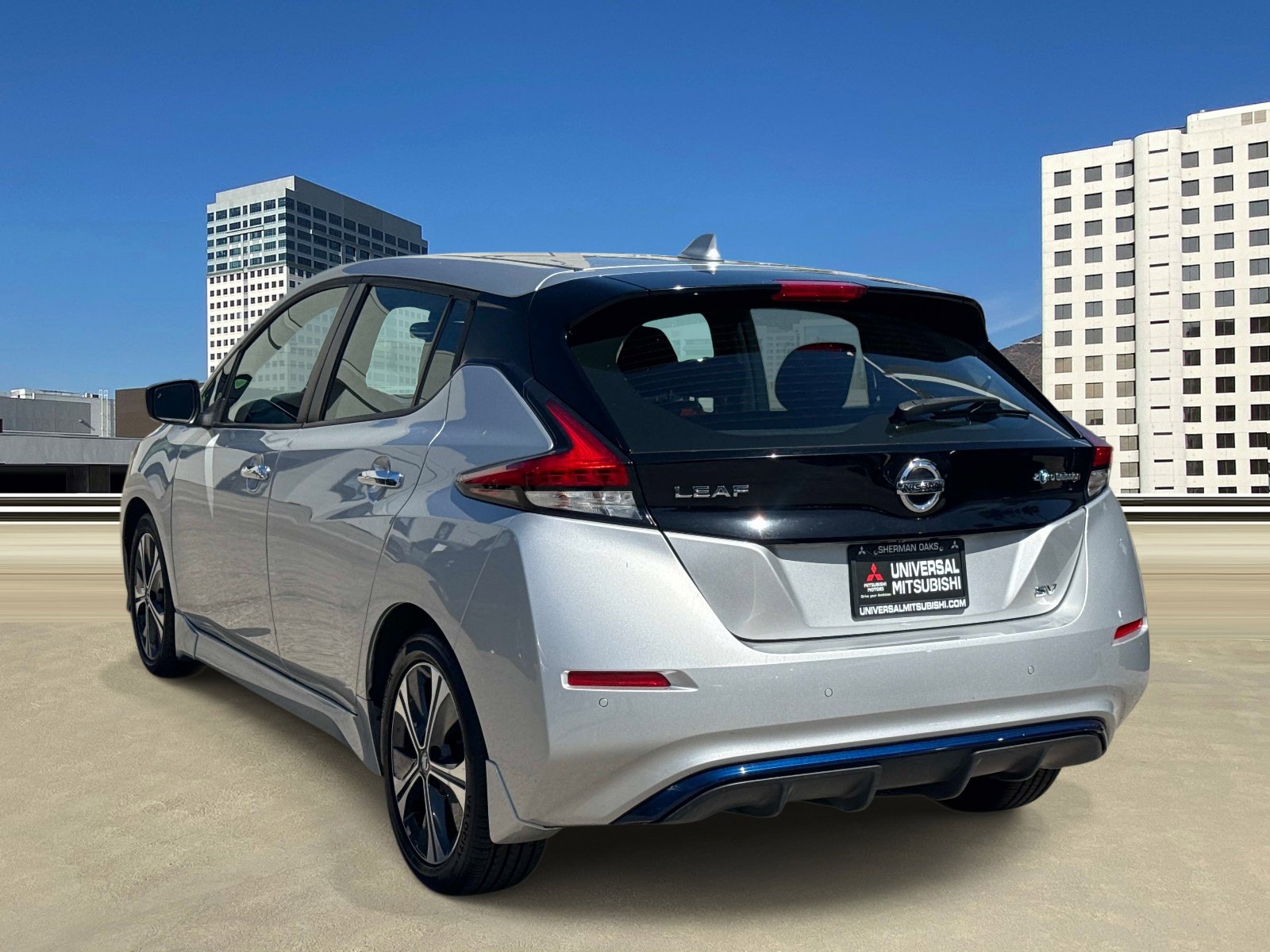 Used 2021 Nissan Leaf SV image 3