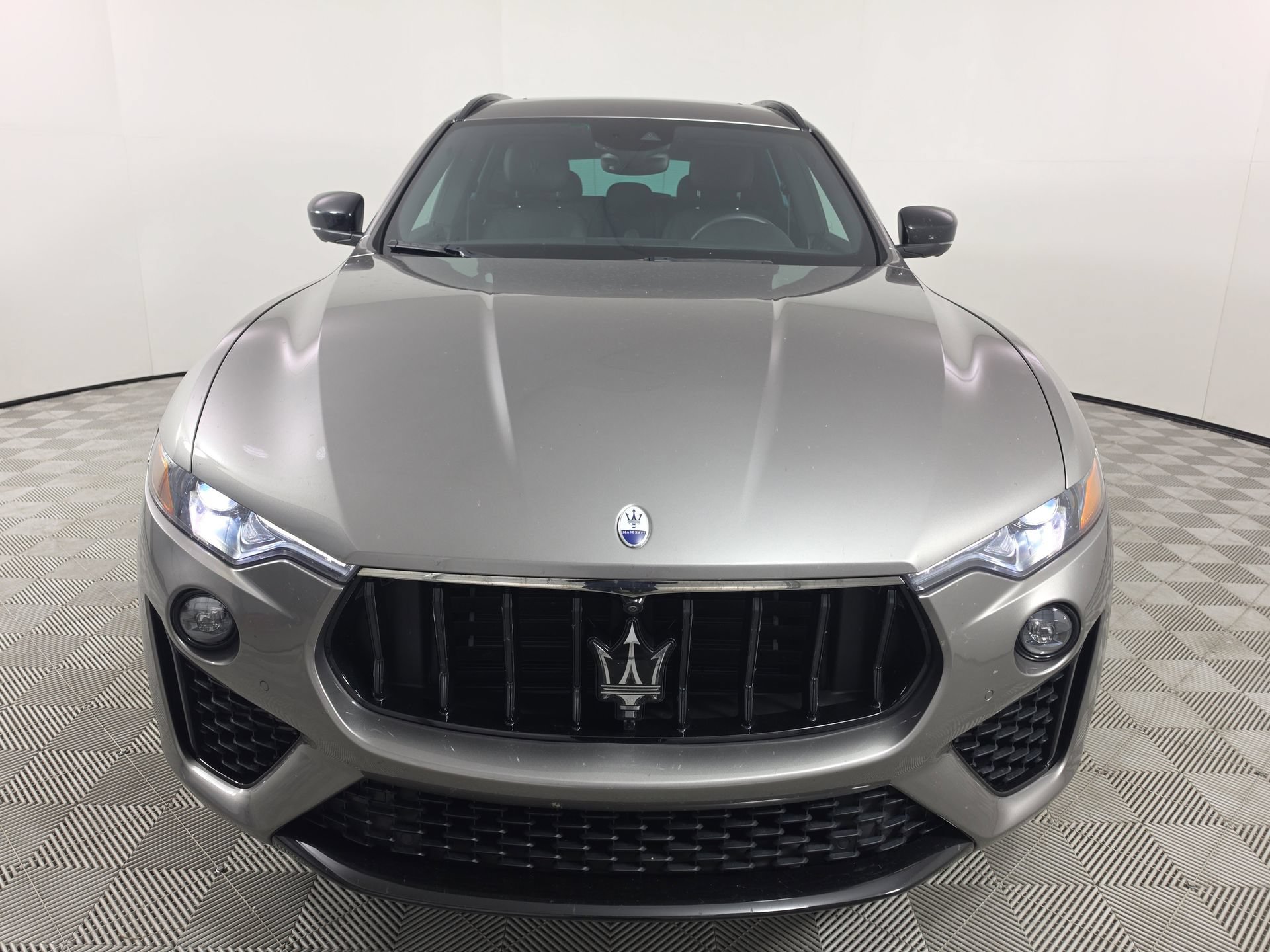 Used 2022 Maserati Levante Modena AWD/4WD image 2