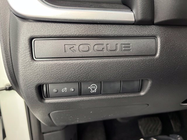 Certified 2025 Nissan Rogue S FWD image 30