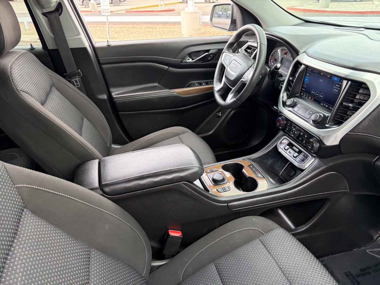 Used 2021 GMC Acadia SLE w/ Driver Convenience Package FWD image 13