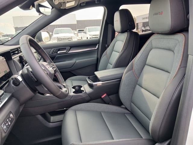 New 2026 GMC Terrain AT4 w/ Technology Package II AWD/4WD image 10